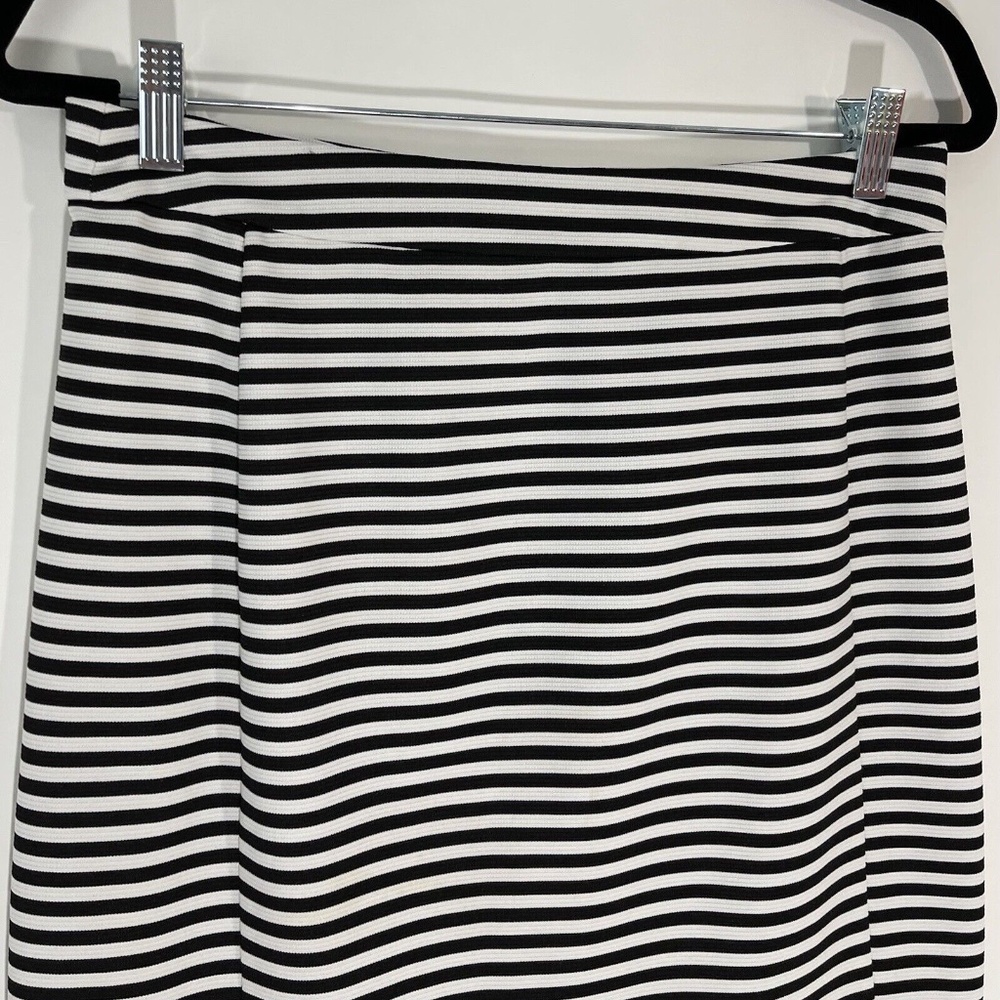 41 Hawthorn Women’s Size Medium Black White Striped Print Walt Zip Mini Skirt - Picture 3 of 9